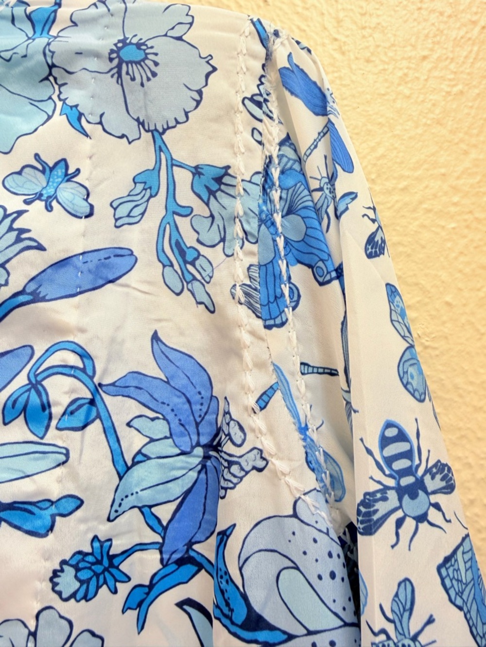 Gretchen Scott blue white hummingbird tunic blouse - Picture 11 of 11